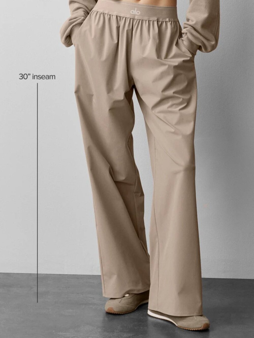 ALO Yoga Women's Pants, Gravel Color 🖤 Regular Size